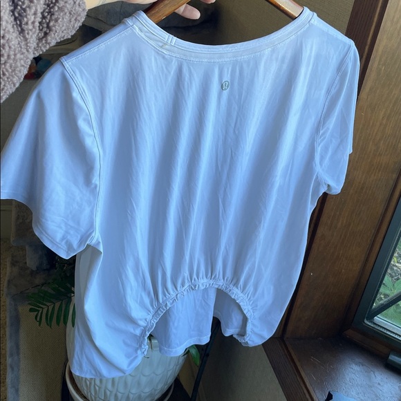 Lululemon Sunday Sprint Short Sleeve Tee Open Back Detail Off White - Picture 4 of 13